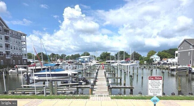 Building Photo - 301 Shipyard Dr