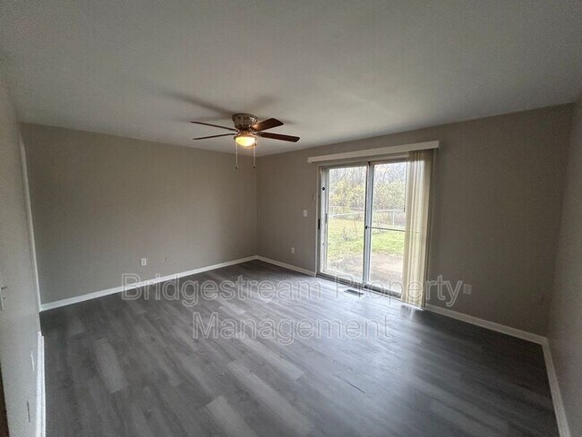 Foto del edificio - 4231 Knollcroft Rd