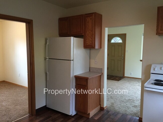 Building Photo - 2 Bedroom Home in Sandy Oregon