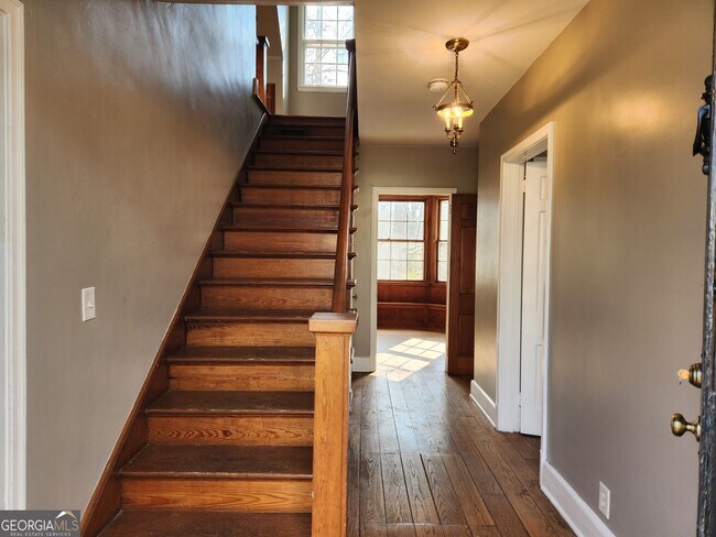 Foto del edificio - 111 Charlton St NW