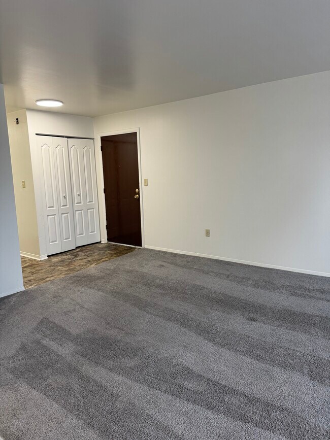 Foto del edificio - 1001 White Oak Rd