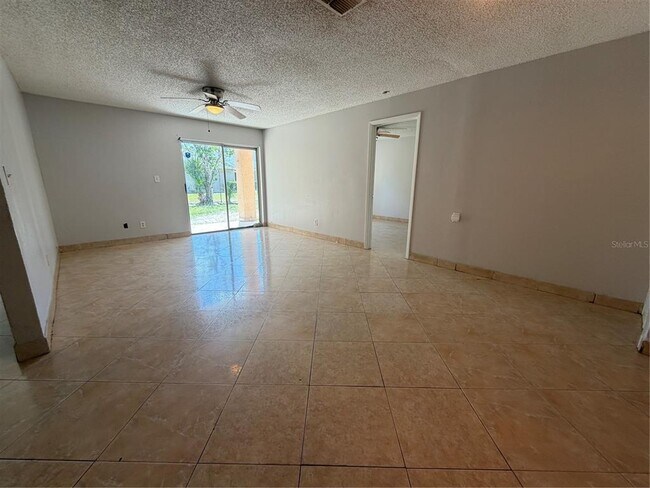 Foto del edificio - 5225 Via Hacienda Cir