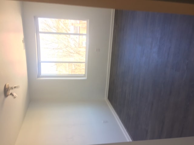 Building Photo - 1 US-1