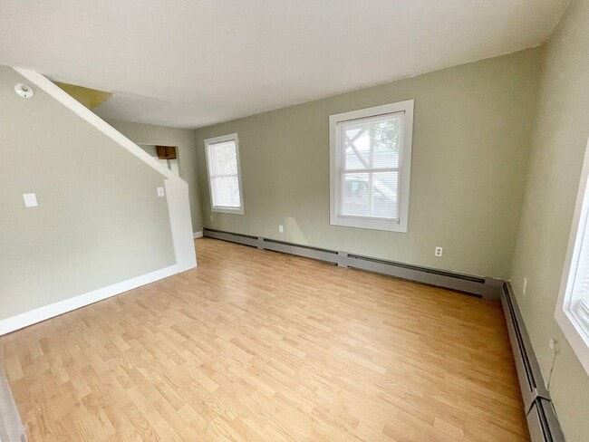 Foto del edificio - 20 Latham Ct