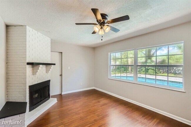 Foto del edificio - 3 br, 2 bath House - 106 Sue Drive UNIT