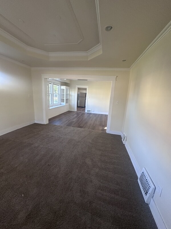 Foto del edificio - 9604 Manor Ave