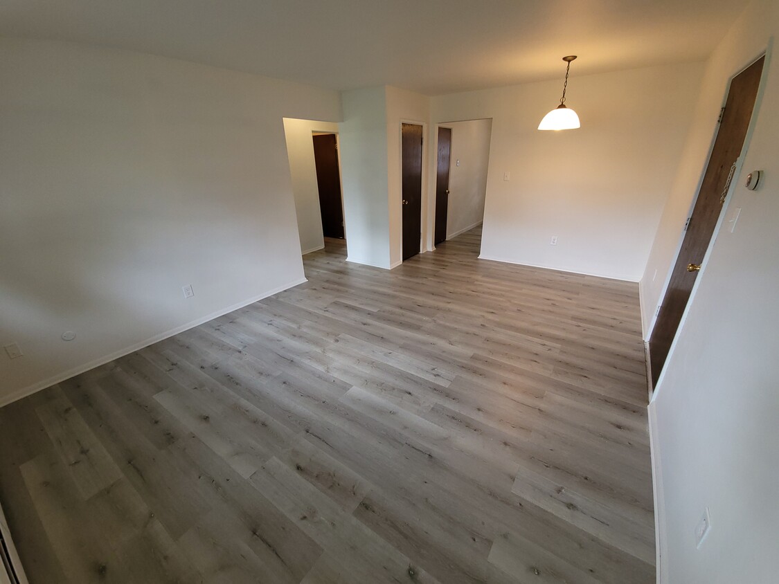Living room - 455 8th St