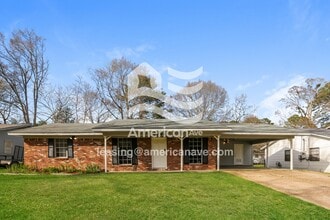 Building Photo - 1344 Dorgan St