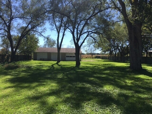 Foto del edificio - 2215 W Jackson Rd