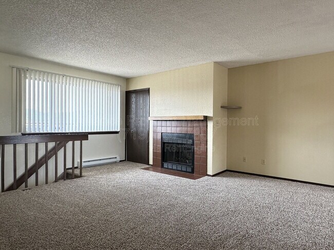 Foto del edificio - 328 Mt View Ln