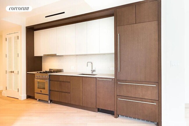 Foto del edificio - 500 Waverly Ave