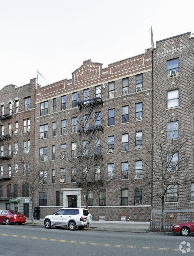 Foto principal - 1320 Morris Ave