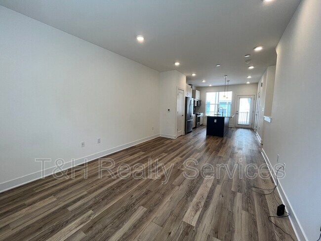 Building Photo - 719 Perth Ln