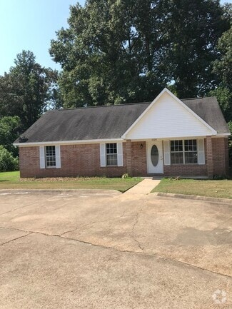 Building Photo - 1006 Creekside Pl