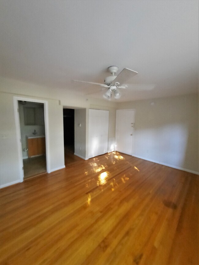 Foto del edificio - 3806 Hickory Ave