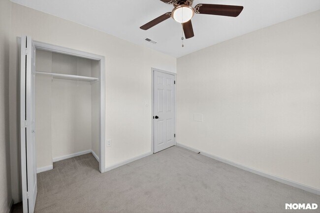 Foto del edificio - 4325 S Cherokee St