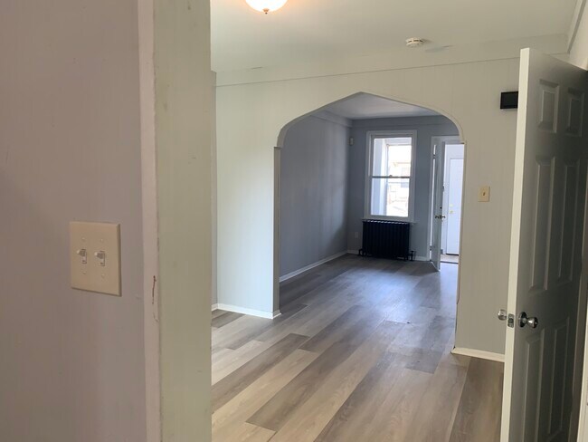 Foto del edificio - 32 Bellevue Ter