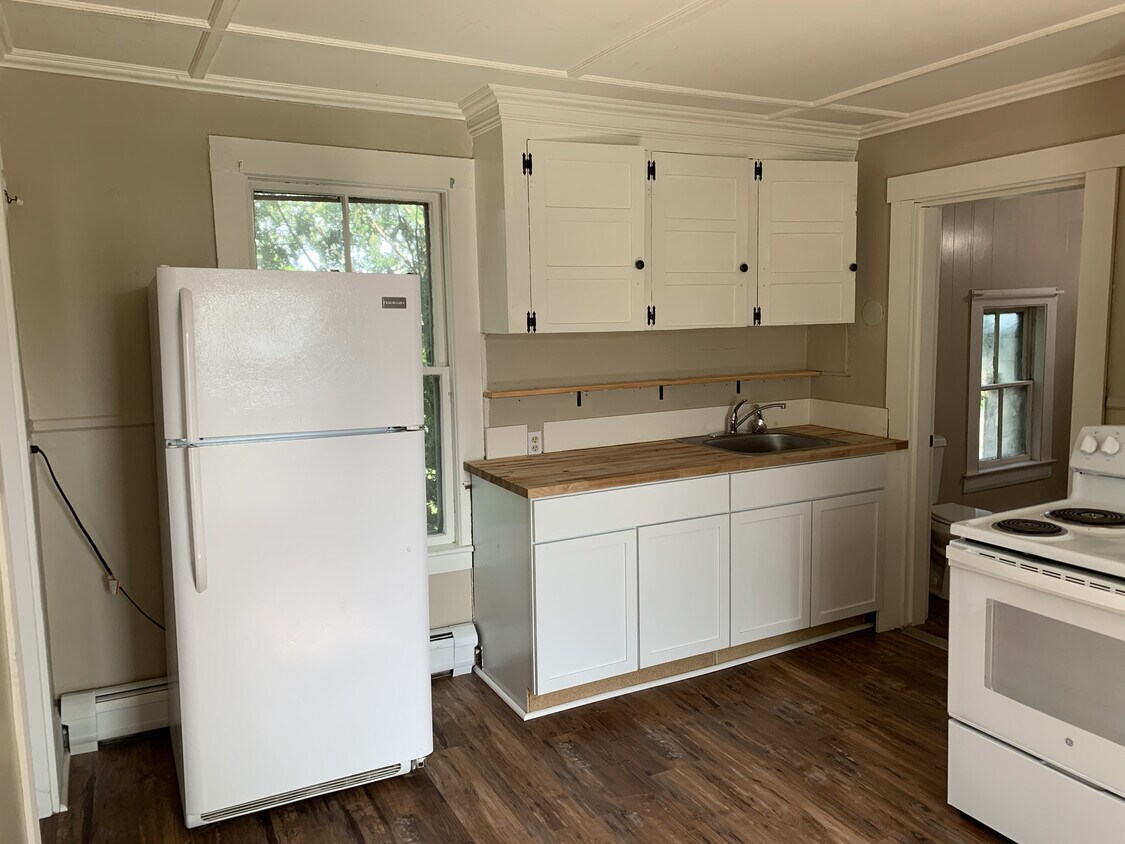 35 Halifax St Unit 2, Winslow, ME 04901 Condo for Rent in Winslow, ME