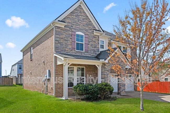 Foto del edificio - 2637 Miranda Dr