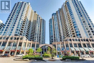 Building Photo - 5 Northtown Way