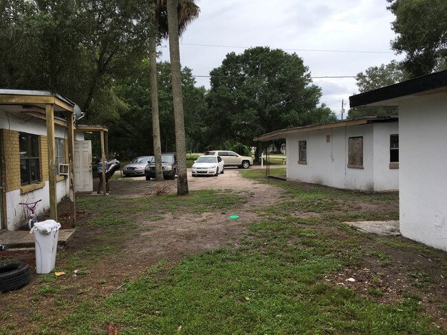 Foto del edificio - 810 NW 12th St