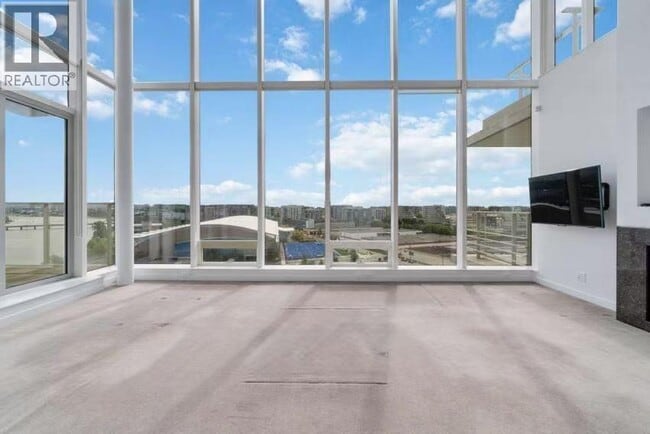 Building Photo - 5111 Hollybridge Way