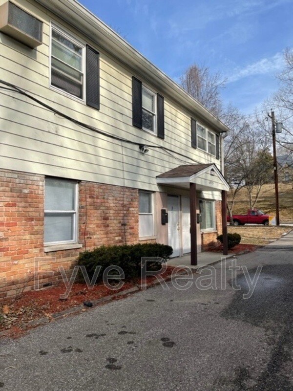 Primary Photo - 6935 Gracely Dr