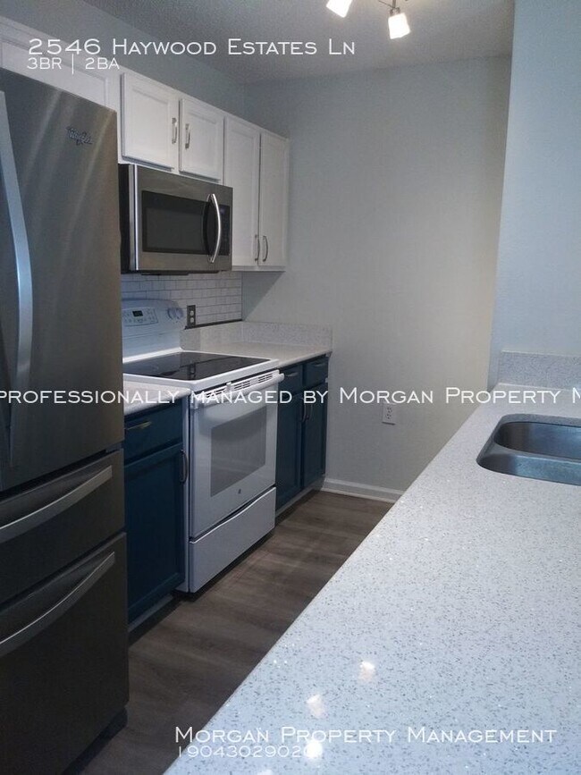 Foto del edificio - 2546 Haywood Estates Ln