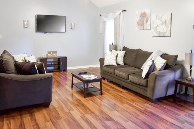 Living Room - 7533 Meadowland Dr