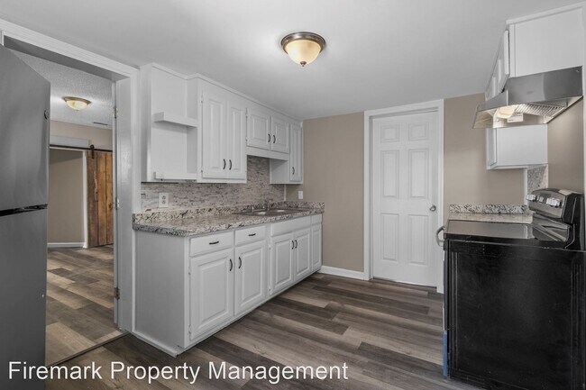 Foto del edificio - 2 br, 1 bath House - 8310 Lawrenceburg Hwy.