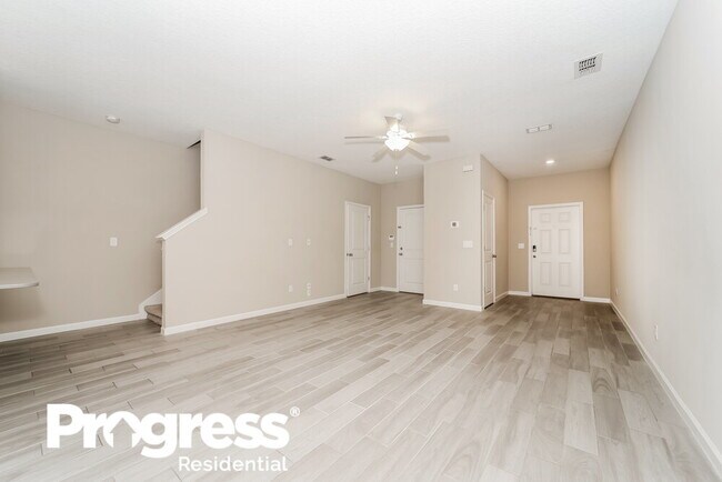 Building Photo - 1327 Grassland Ave