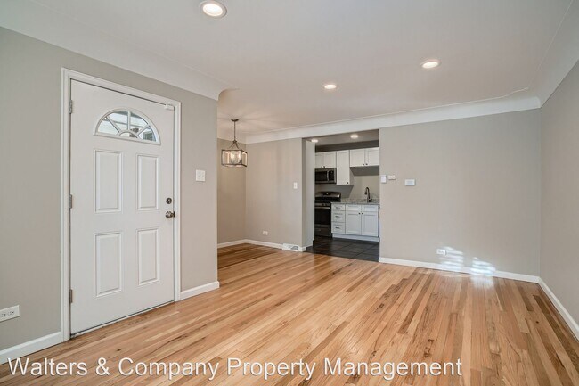 Building Photo - 3 br, 1.5 bath House - 415 S. Decatur Street