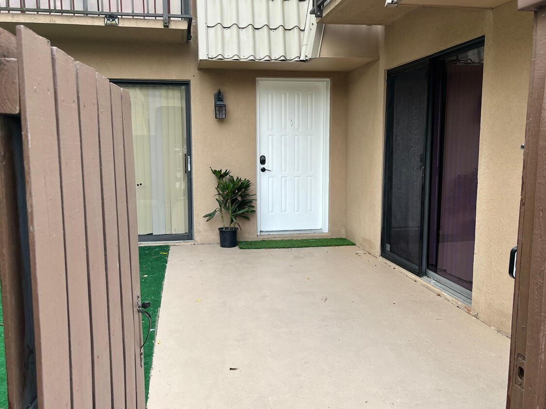 Primary Photo - 5302 53rd Way