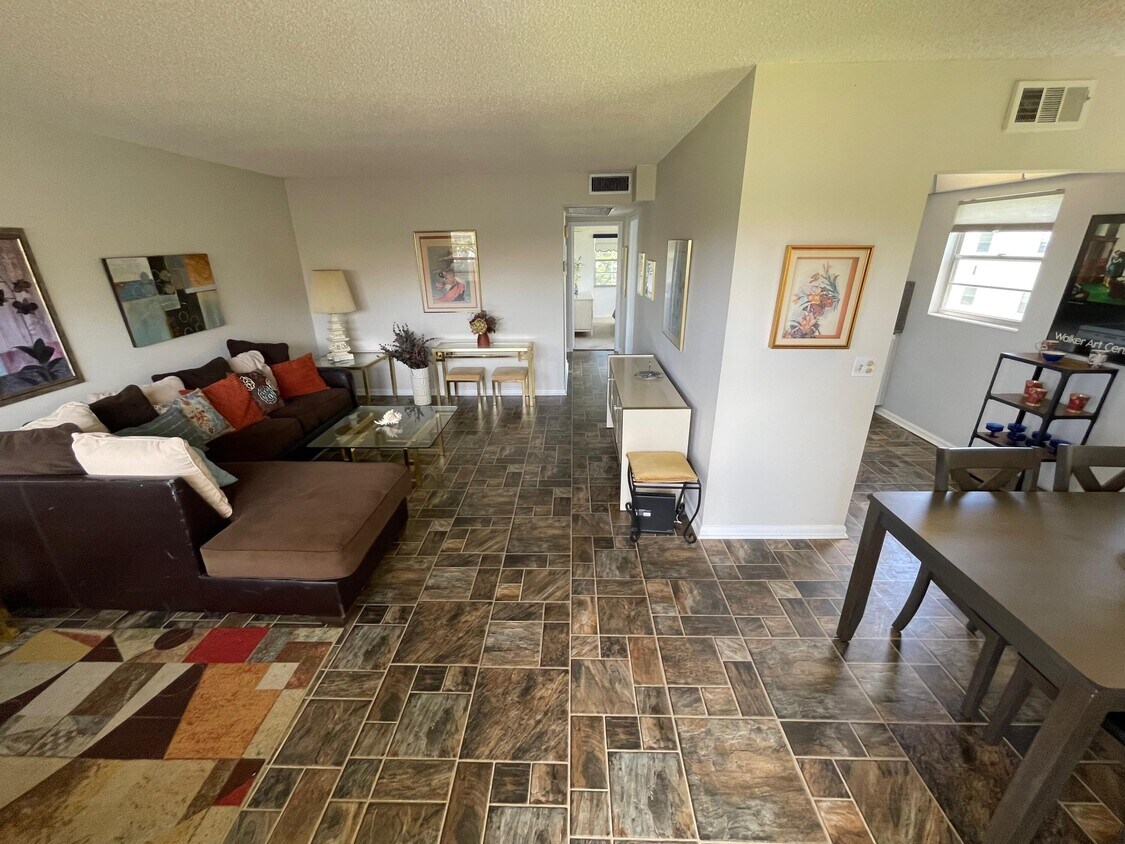 32 Dorset A Unit 32, Boca Raton, FL 33434 Condo for Rent in Boca Raton, FL