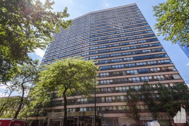 Foto del edificio - 2930 N Sheridan Rd