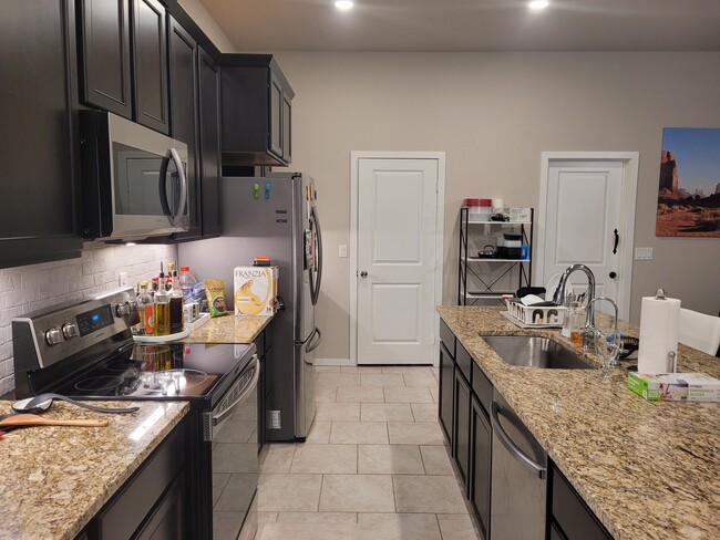Building Photo - 1335 Masquerade Blvd