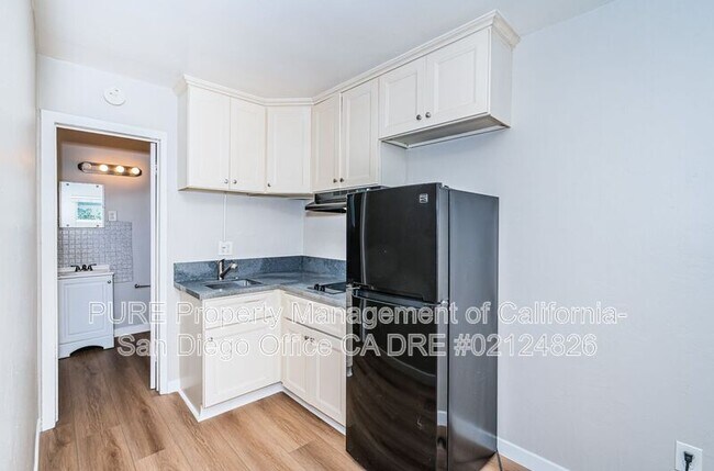 Foto del edificio - 1051.5 Grand Ave