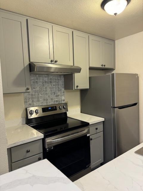Foto del edificio - 359 Half Moon Ln