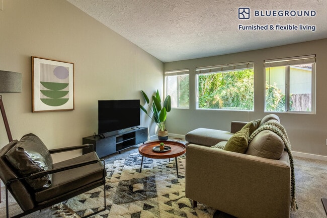 Building Photo - 21282 SW Makah Ct