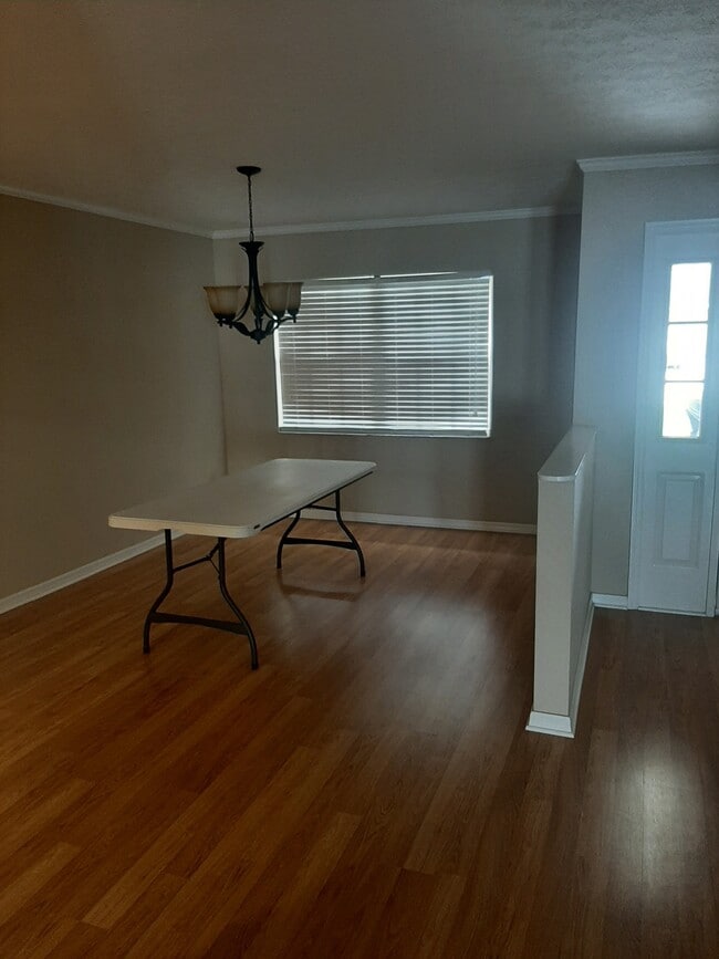 Building Photo - 1103 Belladonna Dr