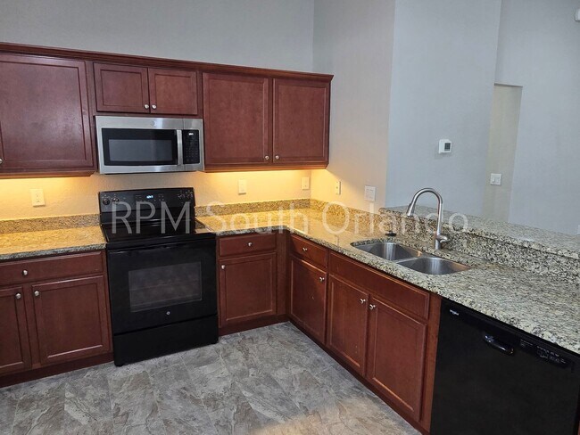Foto del edificio - Country Club Estates