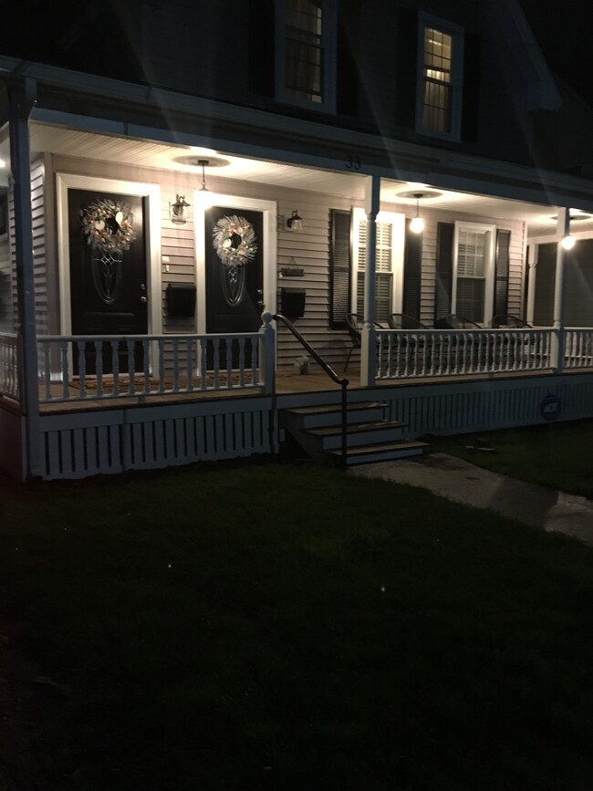 Building Photo - 33 Agate Ave