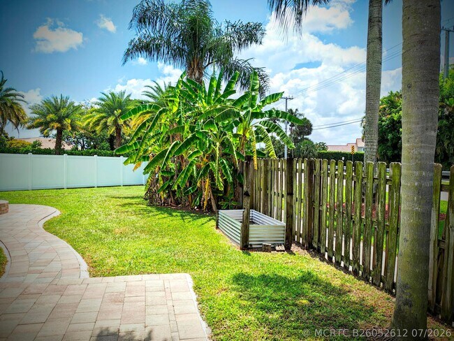 Foto del edificio - 9785 Ridge Creek Rd
