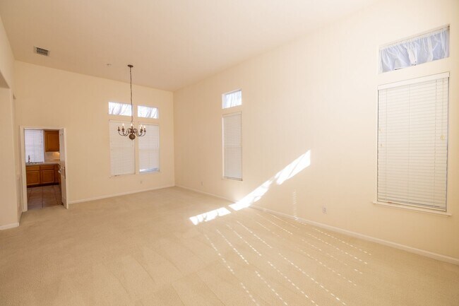 Foto del edificio - Beautiful home in Bailey Ranch!