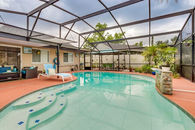 Foto del edificio - 7232 Lazy Hill Dr