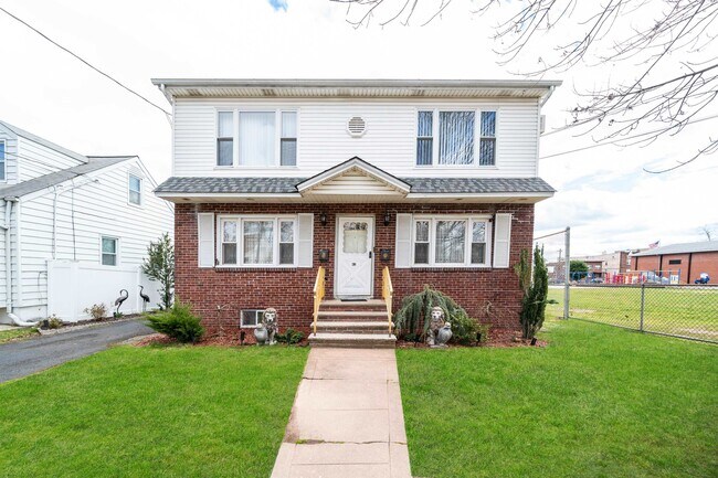 Building Photo - 62 Argyle Pl