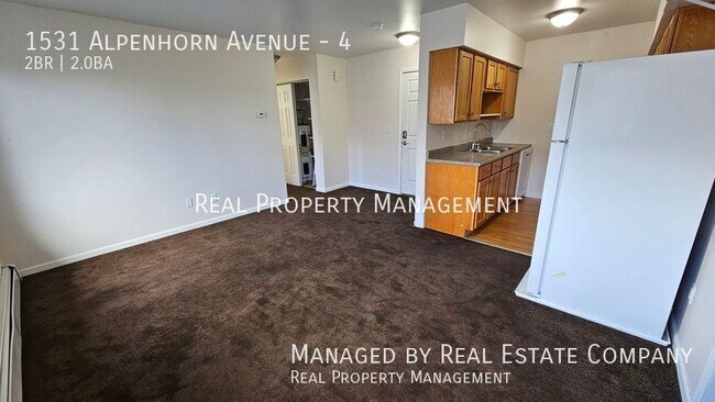 Foto del edificio - Two Bed Two Bath Modernized Southside Apar...