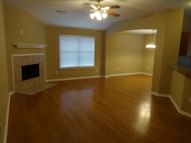 Foto del edificio - 20322 Linden Tree Dr