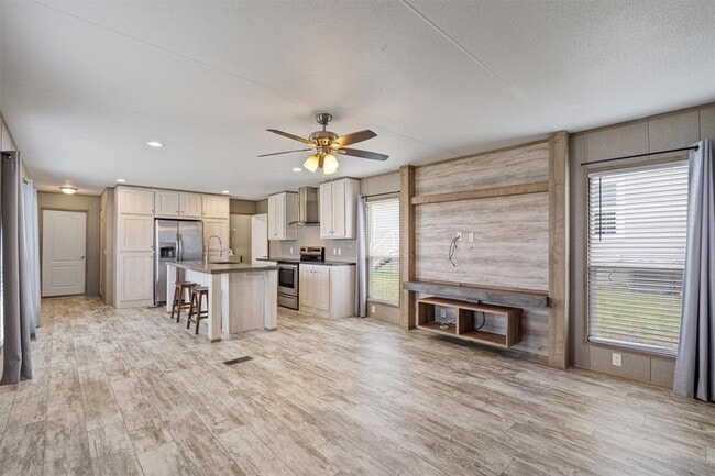 Building Photo - 11908 Charro Dr