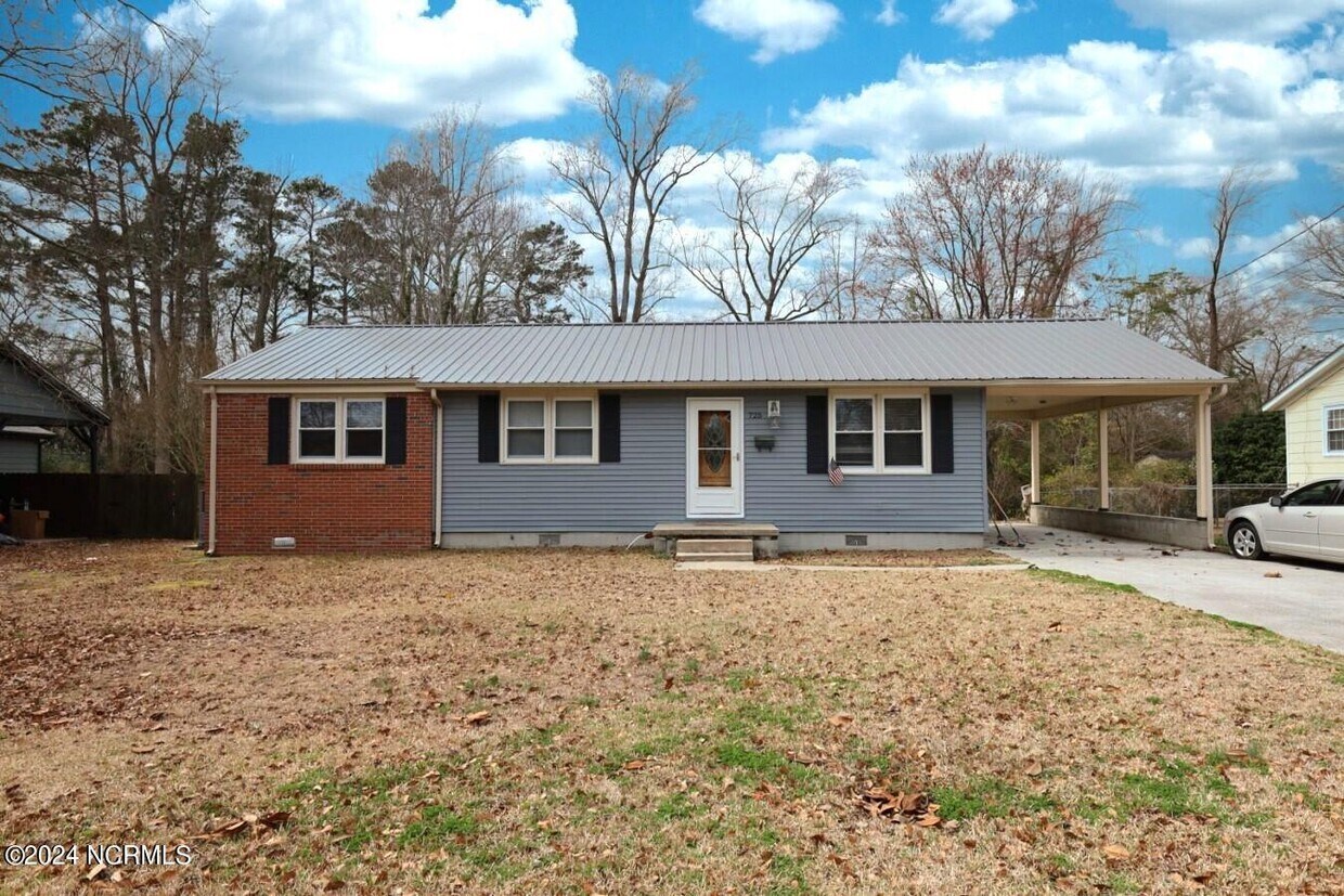 Primary Photo - 725 Vernon Dr